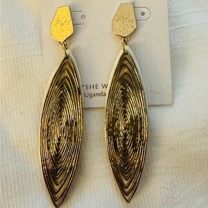 NWOT Gold Geometric Earrings